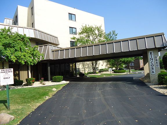 2nd image of 5840 W 104th St APT 112