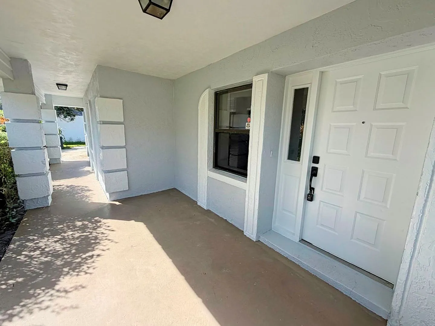 Spacious 3-bedroom, 2-bathroom home with a large sunroom and plenty of living space — Photo 3