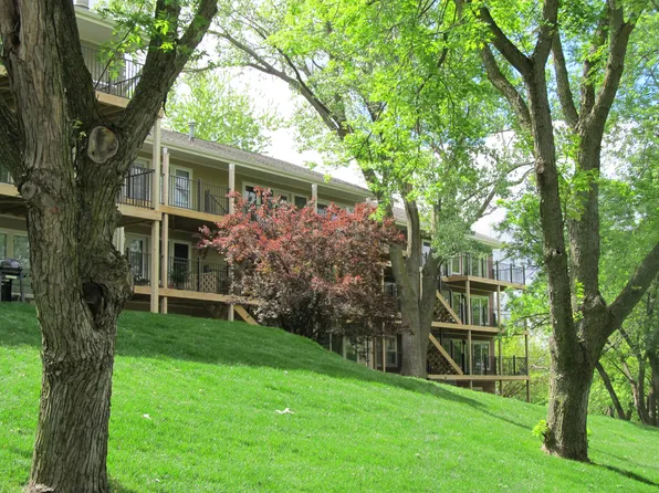 1951 Parkwild Dr #123, Council Bluffs, IA 51503