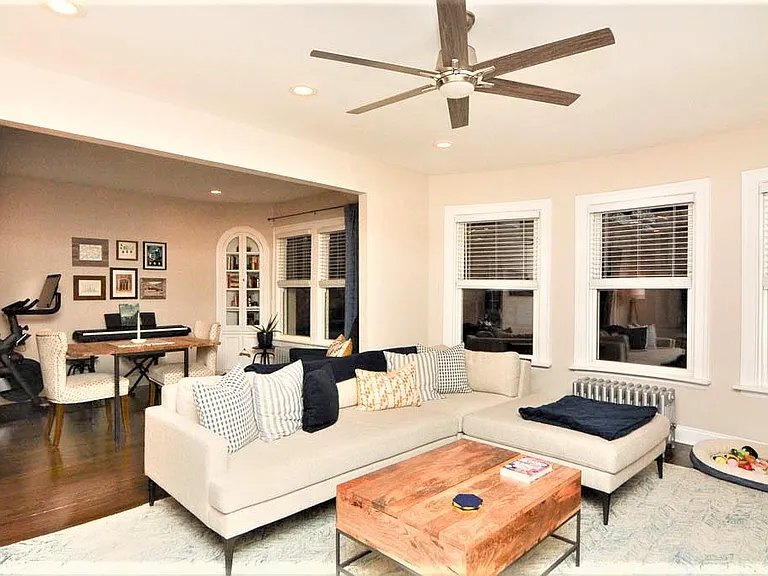 1432 W Farragut Ave #2A — Photo 24