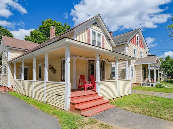 16 Smith Street, Ludlow, VT 05149