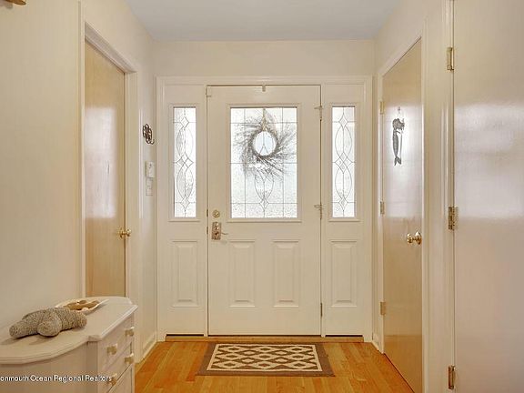 3rd image of 306 Arnold Ave