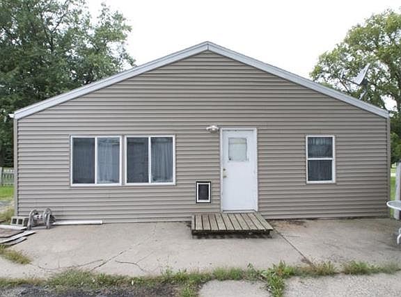 4th image of 2210 Wentworth Ave