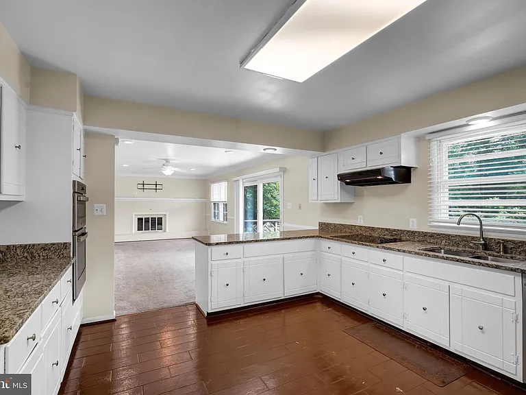 13019 Canova Dr — Photo 17
