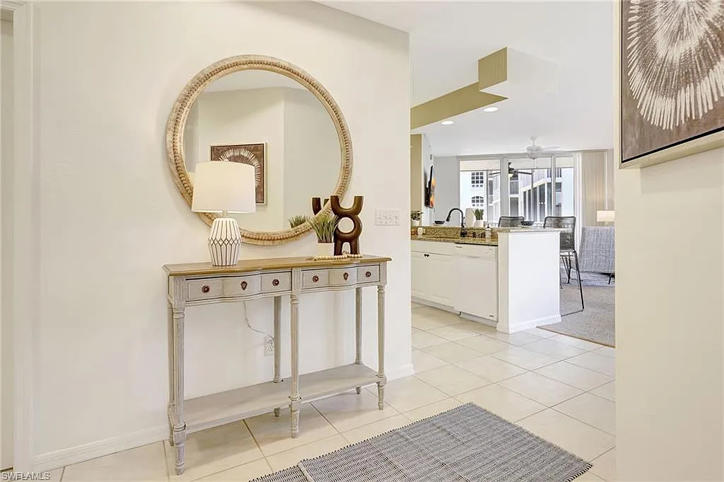 3 bed, 2.0 bath, 1639 sqft, $14,000 — Photo 1