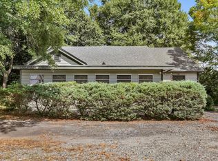 35 Woodstock Rd, Roswell, GA 30075