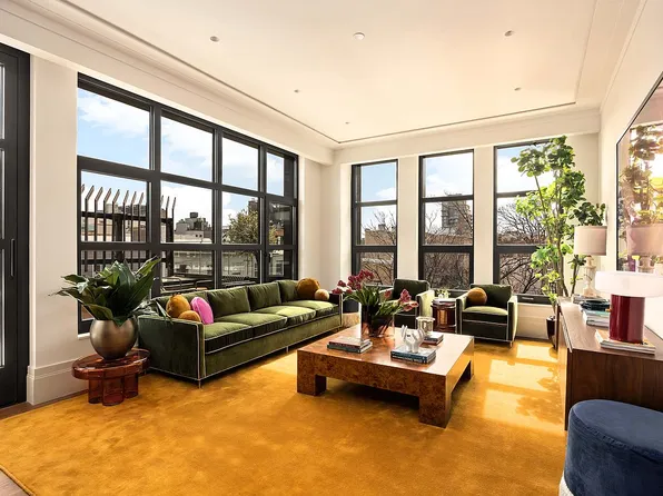 127 Kent Ave #4A, Brooklyn, NY 11249