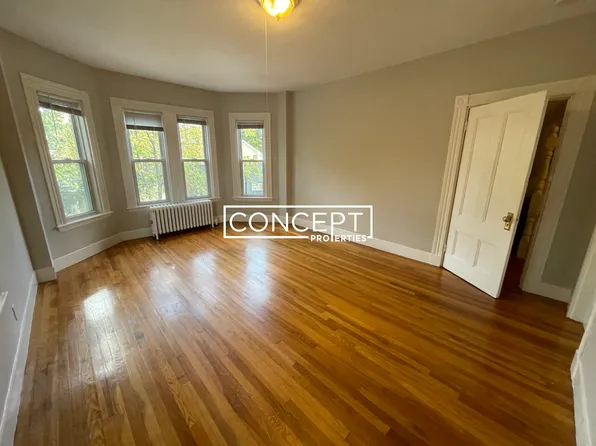222 Concord Ave #2, Cambridge, MA 02138