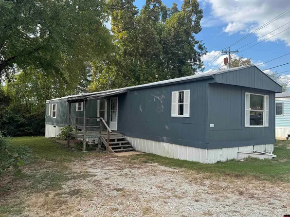 1326 E 9th St, Mountain Home, AR 72653