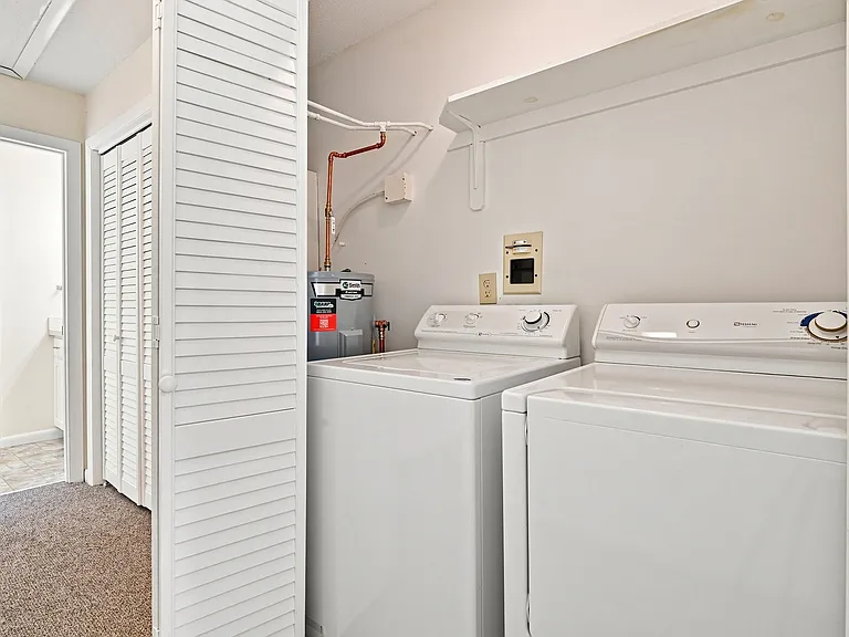 44 Tolland Ave #20 — Photo 24
