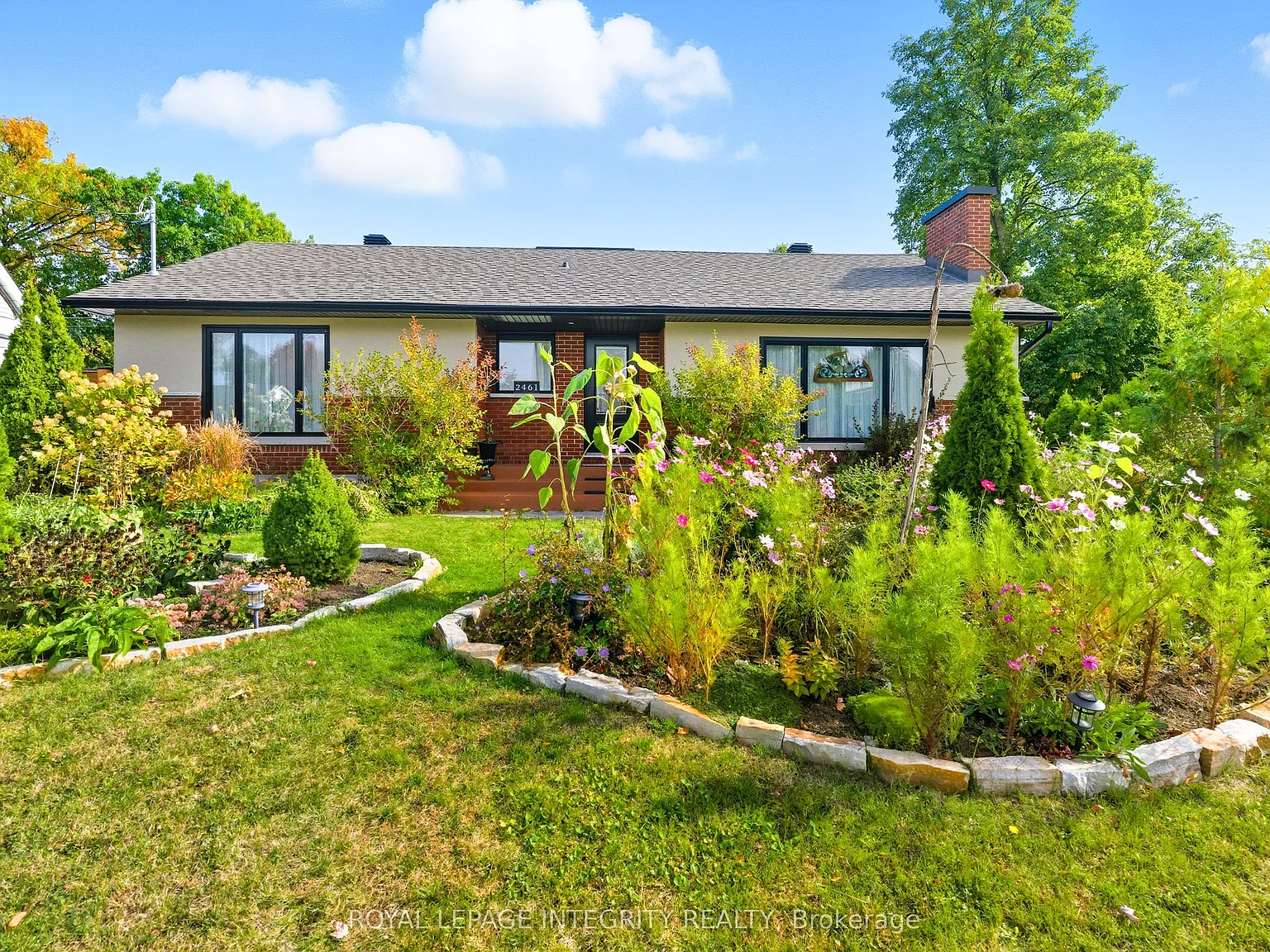 4 bed, $3,800 — Photo 1
