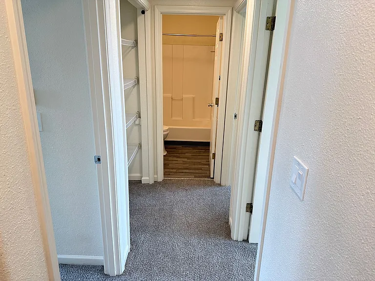 4432 Fergus Ave — Photo 20