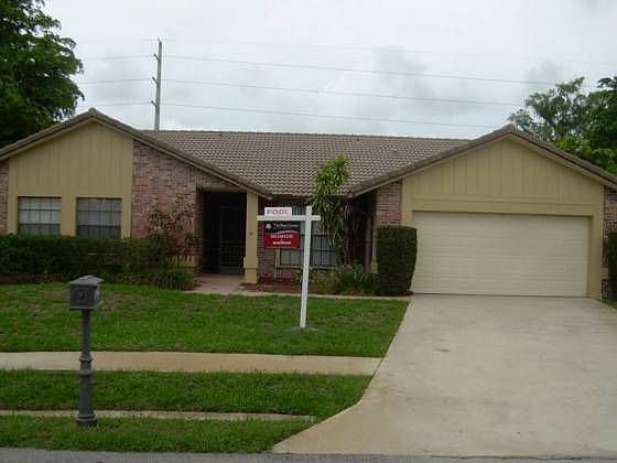 2nd image of 21964 Satinwood Dr