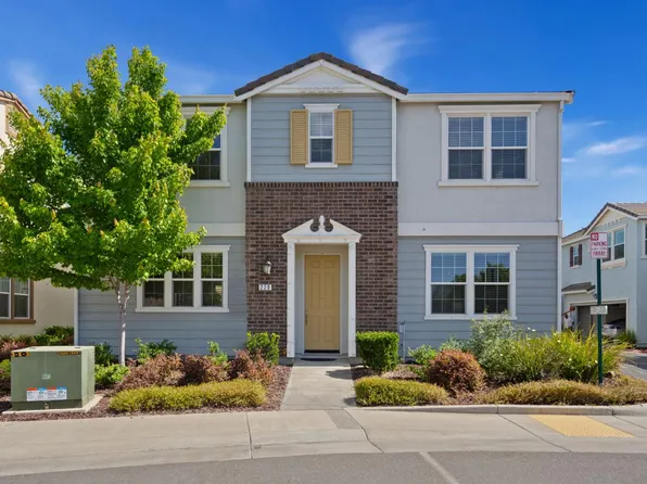 220 Colner Cir, Folsom, CA 95630