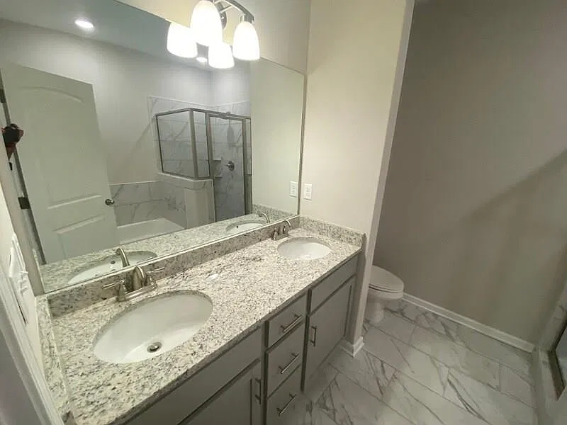 4 bed, 2.5 bath, 2074 sqft, $2,550 — Photo 4