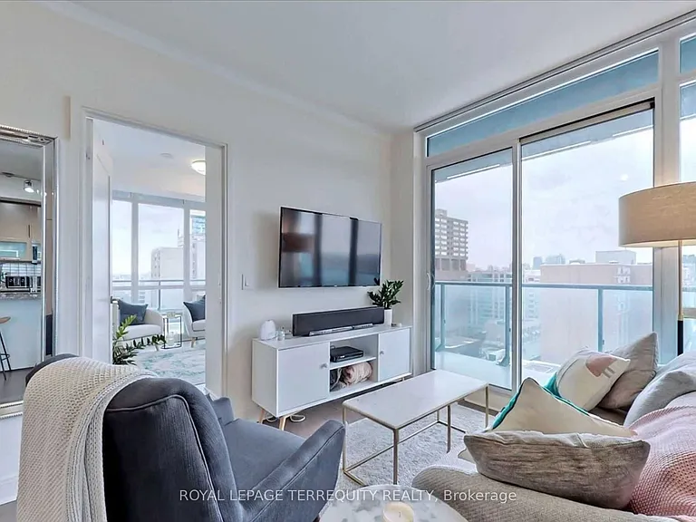 825 Church St #1502 — Photo 1