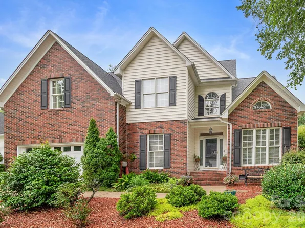 209 Southfork Ln, Belmont, NC 28012