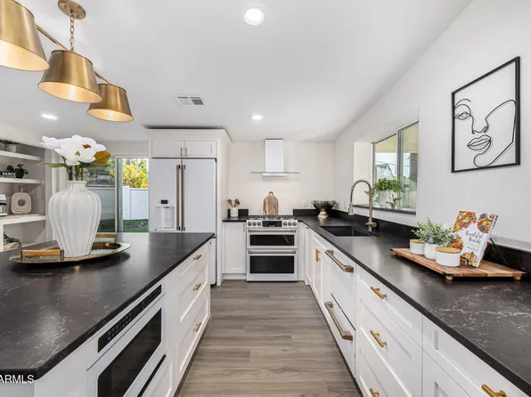 7730 N 2ND Avenue, Phoenix, AZ 85021