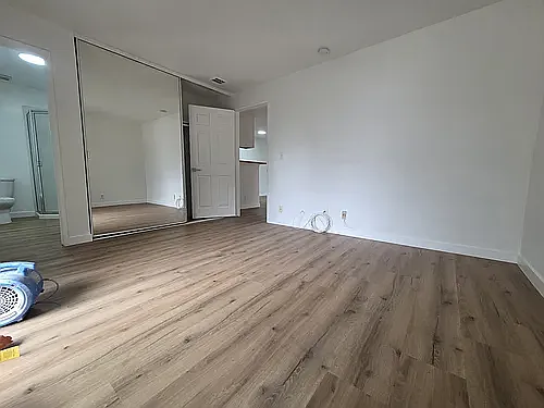 Toluca Lofts — Photo 27