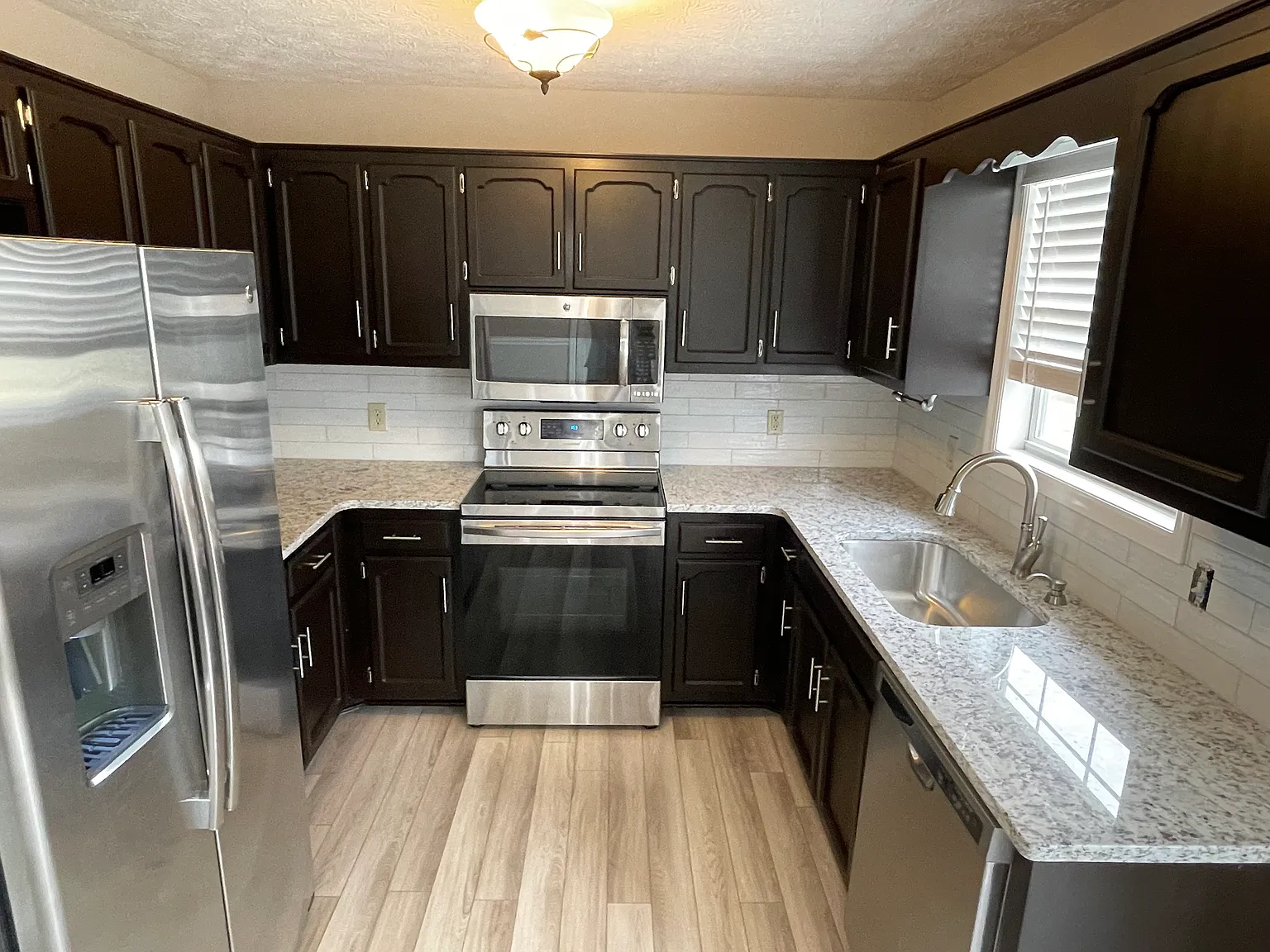 3 bed, 1206 sqft, $1,800 — Photo 3