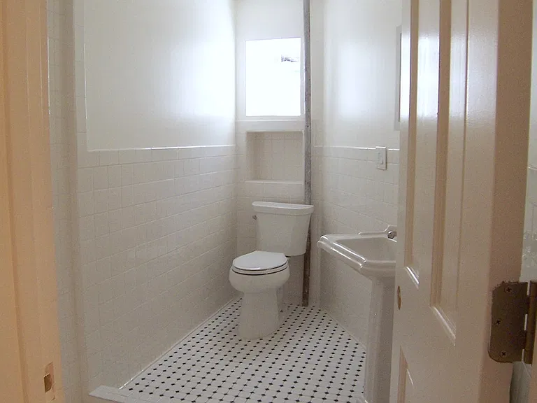 554 Decatur St #1 — Photo 7
