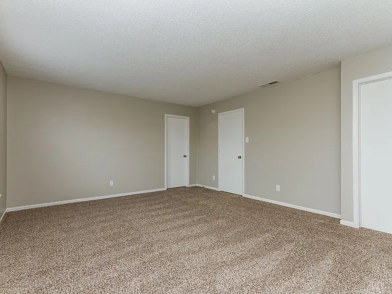 924 Bentgrass Dr — Photo 10