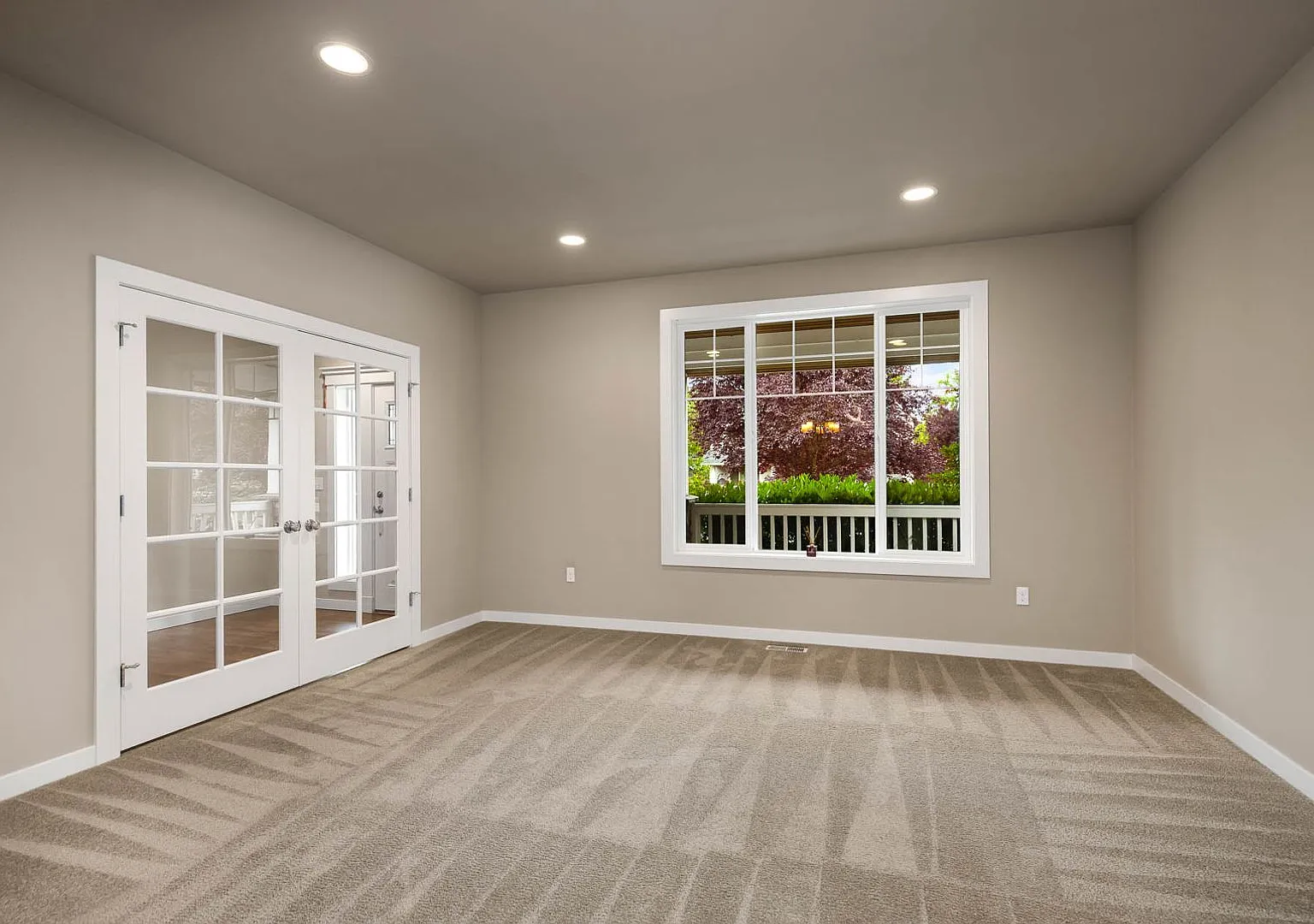 Spacious 5-Bedroom Home with Loft in Beautiful Carnation — Photo 4