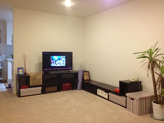 3rd image of 948 Kiely Blvd Unit C