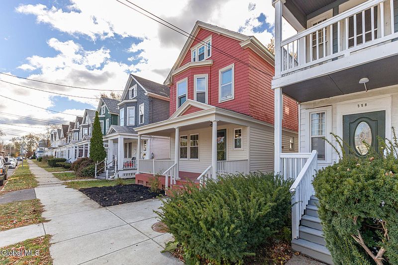 3rd image of 596 Morris Street