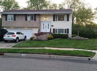 5 Arden Rd, Old Bridge, NJ 08857