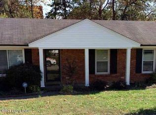 8421 Roseborough Rd, Louisville, KY 40228