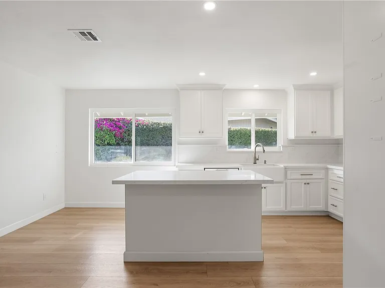 1185 La Subida Ct — Photo 22