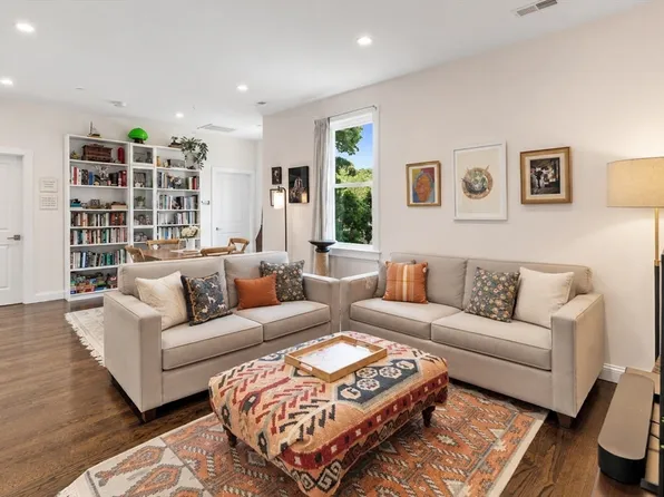 9-11 Boynton St #3, Jamaica Plain, MA 02130