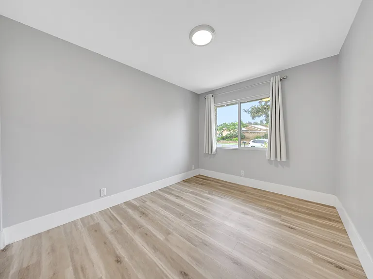 15937 La Ronda Cir — Photo 31