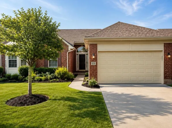 830 Woodhaven Dr, Commerce Township, MI 48390