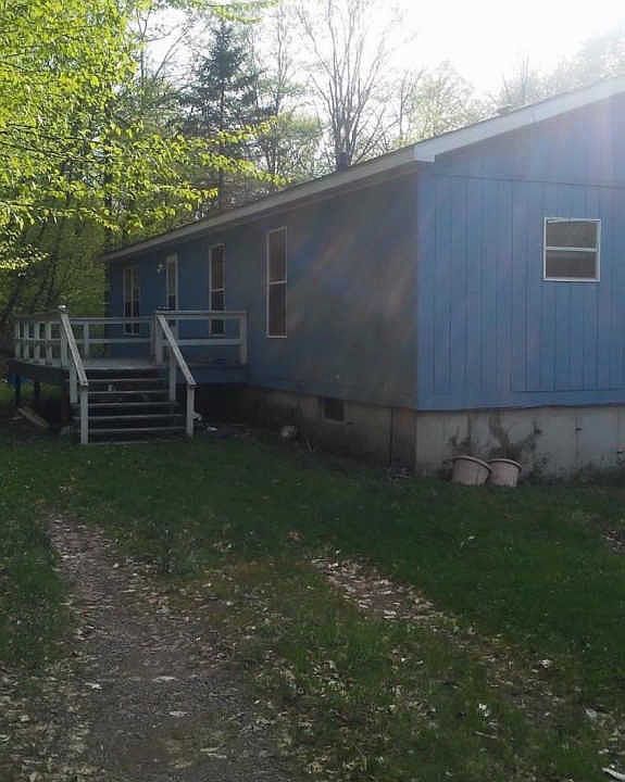 2nd image of 466 Curtis Ln