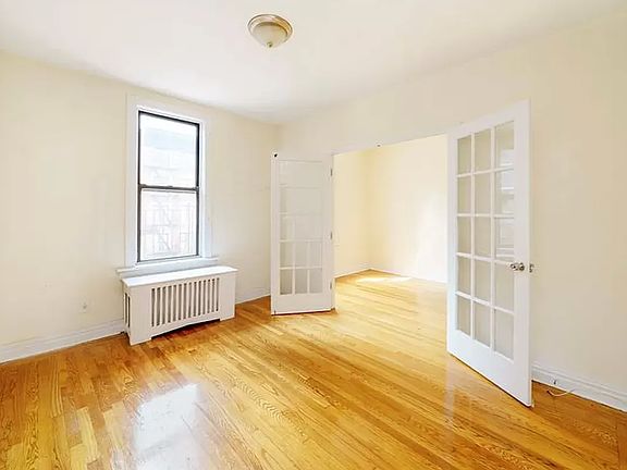 2nd image of 201 E 30th St APT 32