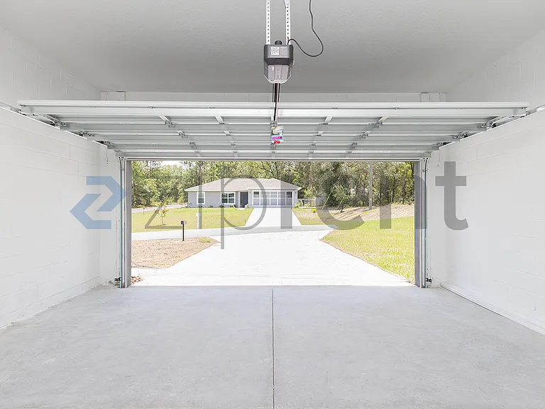 2541 W Diane Ln — Photo 15