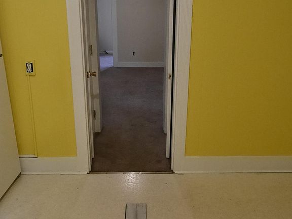 4th image of 127 Pine St APT 3
