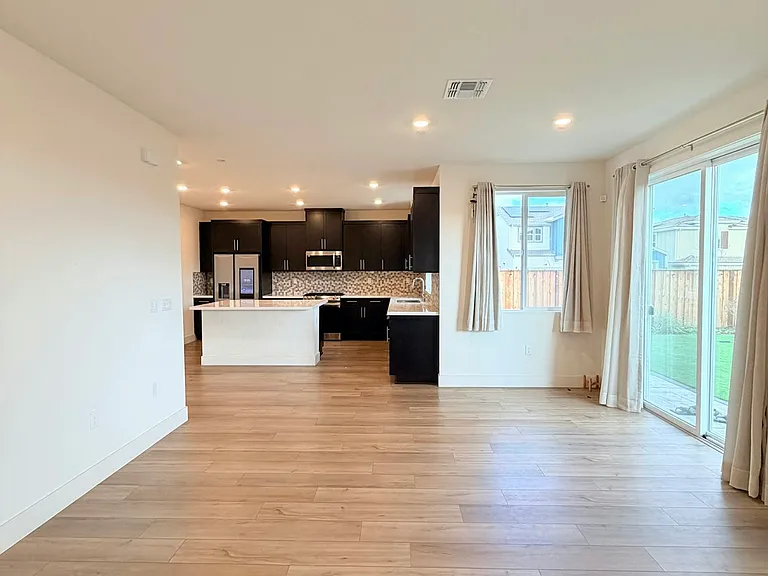 5242 Upton Ave — Photo 7