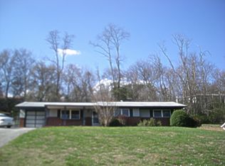 4411 Mockingbird Ln, Knoxville, TN 37918