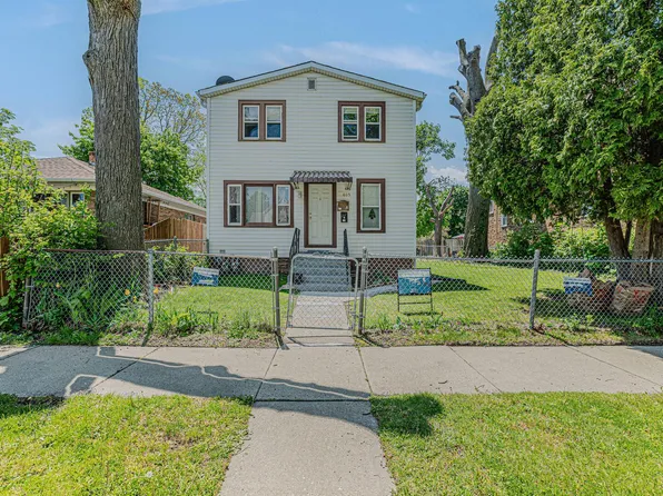 805 Audrey Nixon Blvd, North Chicago, IL 60064
