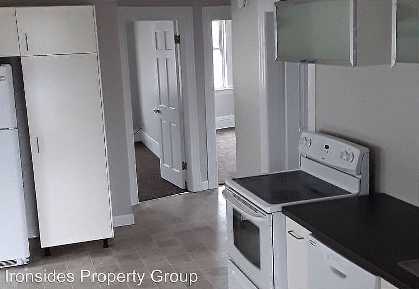 21 Dale Street 21 Dale St Chicopee MA Zillow