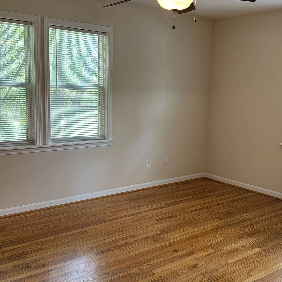 2 bed, 1000 sqft, $1,150 — Photo 4