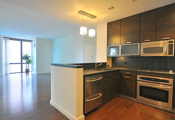 Rented by Nest Seekers International | media 38