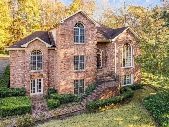 415 Collegiate Dr, Powder Springs, GA 30127