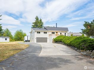 571 Spyglass Ln, Sequim, WA 98382