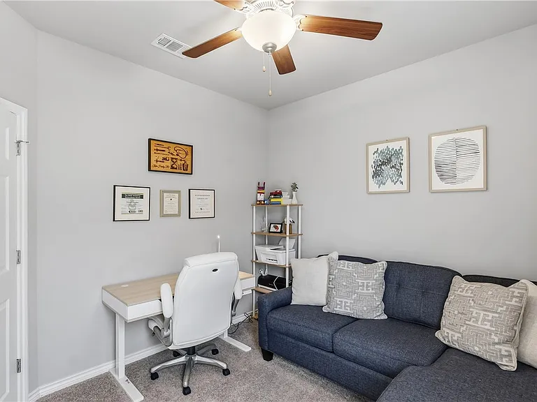 2420 Lightfoot Ln — Photo 27