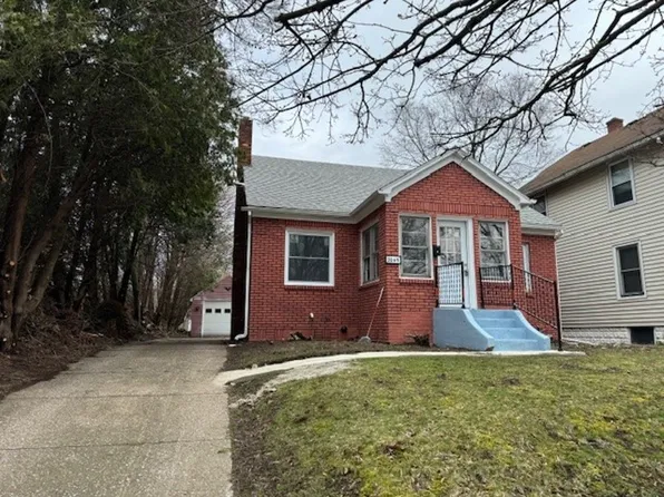 2045 June St, Erie, PA 16510
