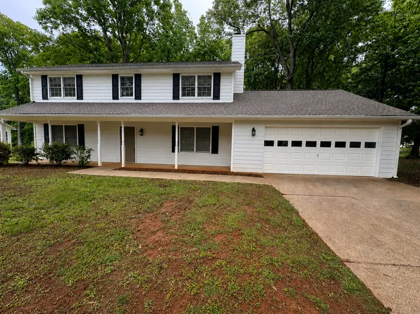 348 Freshman Dr, Lawrenceville, GA 30044